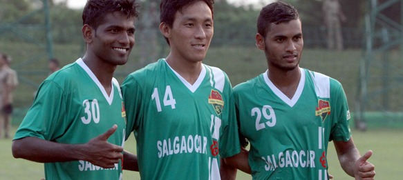 Salgaocar FC's Francis Fernandes, Karma Tsewang and Clifton Dias