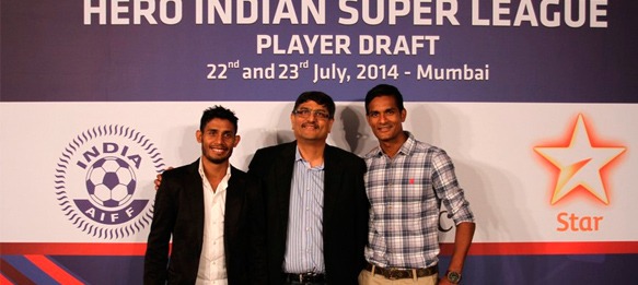 Mumbai ISL team presents Syed Rahim Nabi and Subrata Pal
