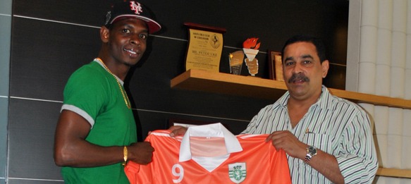 Sporting Clube de Goa sign T&T international Anthony Wolfe