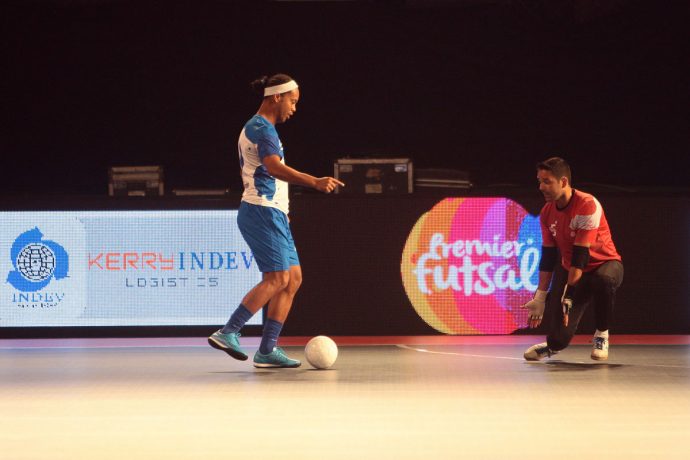 Ronaldinho in action in the Premier Futsal league in India