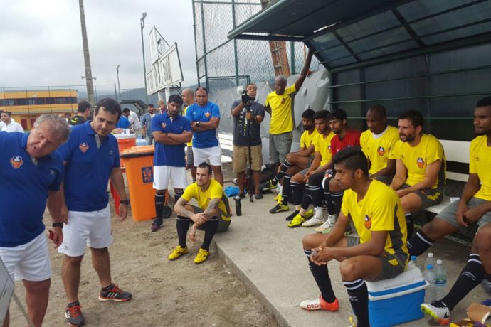 FC Goa Head Coach Zico giving instructios to his players.