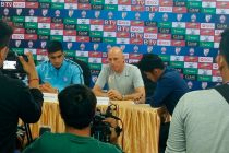 India goalkeeper Gurpreet Singh Sandhu and head coach Stephen Constantine at the pre-match press conference in Cambodia (Photo courtesy: AIFF Media)