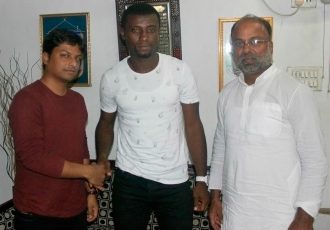 Mohammedan Sporting sign Nigerian defender Richard Agwu Somtochukwu (Photo courtesy: Mohammedan Sporting Club)