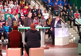 German national team goalkeeper coach Andreas Köpke carried out the DFB-Pokal (German Cup) semifinal draw at the Deutsches Fußballmuseum (German Football Museum) in Dortmund on Sunday evening. (Photo courtesy: CPD Football)