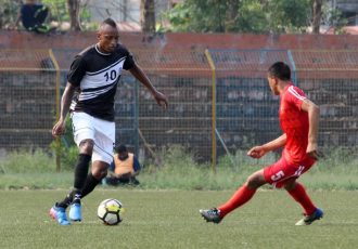 Mohammedan Sporting's Fikru Teferra Lemessa in action against Langsning FC in a Second Division League match. (Photo courtesy: Mohammedan Sporting Club)