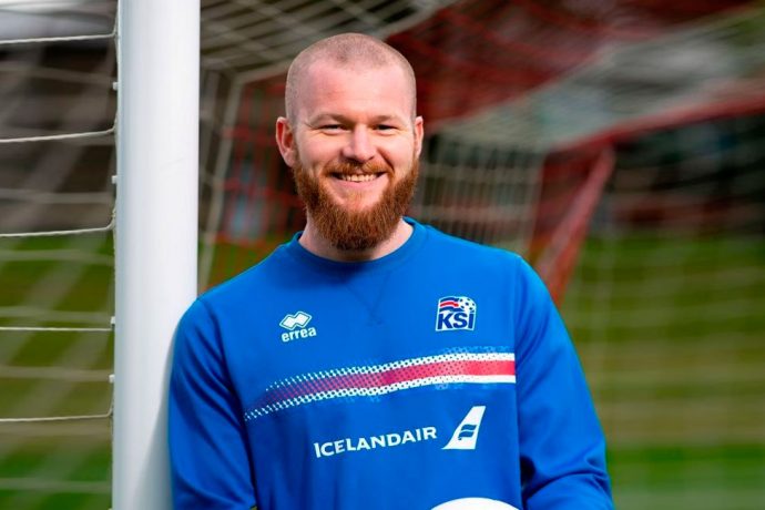 Icelandair launches Team Iceland Stopover, a series of 90-minute football inspired experiences created by Iceland captain Aron Gunnarsson and his team (PRNewsfoto/Icelandair)