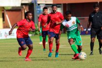 2018 AWES Cup semi-final match action between Salgaocar FC and ONGC. (Photo courtesy: AWES)