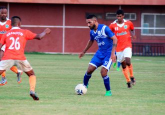 2018 AWES Cup semi-final match action between defending champions Dempo SC and Sporting Clube de Goa. (Photo courtesy: AWES)