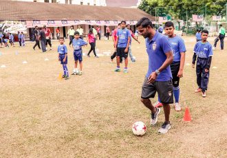 Chennaiyin FC participate in CSR initiative with MIFA at two Malaysian Tamil schools. (Photo courtesy: Chennaiyin FC)