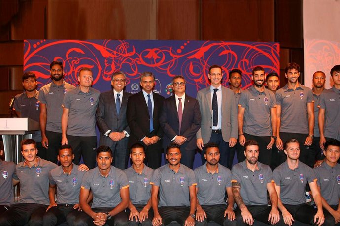 Delhi Dynamos FC squad with H.E. Mr P Kumaran, Indian Ambassador in Doha, Qatar. (Photo courtesy: Delhi Dynamos FC)