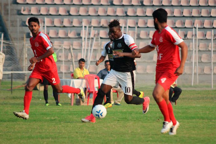 Mohammedan Sporting Club's Philip Adjah Tetteh in action against BSF Jalandhar in the Bordloi Trophy 2018. (Photo courtesy: Mohammedan Sporting Club)