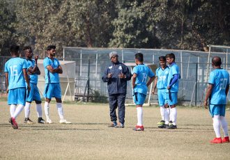 Mohammedan Sporting Club manager Raghu Nandy with his players during a training session. (Photo courtesy: Mohammedan Sporting Club)