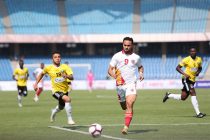 East Bengal's Enrique Esqueda in action against Real Kashmir FC in a Hero I-League match. (Photo courtesy: AIFF Media)