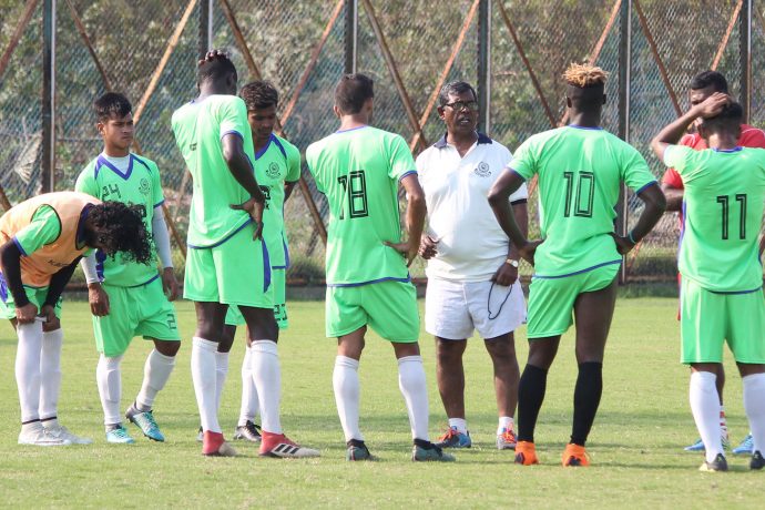 Mohammedan Sporting Club Technical Director Raghunath Nandy with his players during a training session. (Photo courtesy: Mohammedan Sporting Club)
