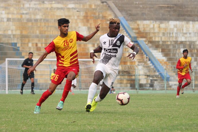Hero 2nd Division League match action between Mohammedan Sporting Club and Rainbow Athletic Club. (Photo courtesy: Mohammedan Sporting Club)