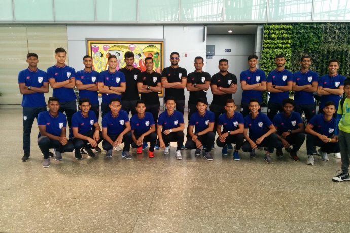 The India U-19 national team at the Delhi Airport. (Photo courtesy: AIFF Media)