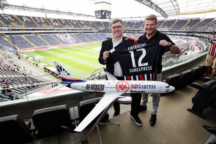Eintracht Frankfurt board member Axel Hellmann and SunExpress CEO Jens Bischof. (Photo courtesy: SunExpress)