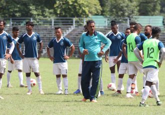 Mohammedan Sporting Club head coach Subrata Bhattacharya during a training session. (Photo courtesy: Mohammedan Sporting Club)