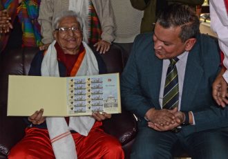 Indian Postal Department honours Chuni Goswami with commemorative stamp. (Photo courtesy: AIFF Media)