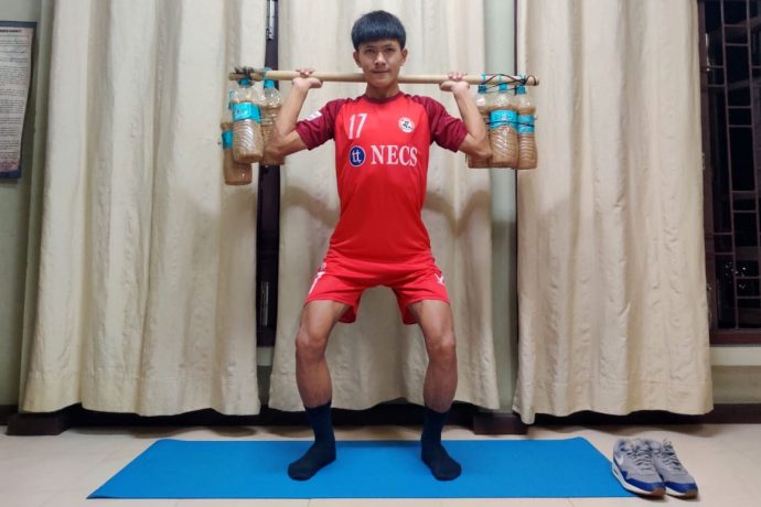 Aizawl FC's Jonathan Lalrawngbawla maintaining his fitness with custom-made gym instruments. (Photo courtesy: I-League Media)