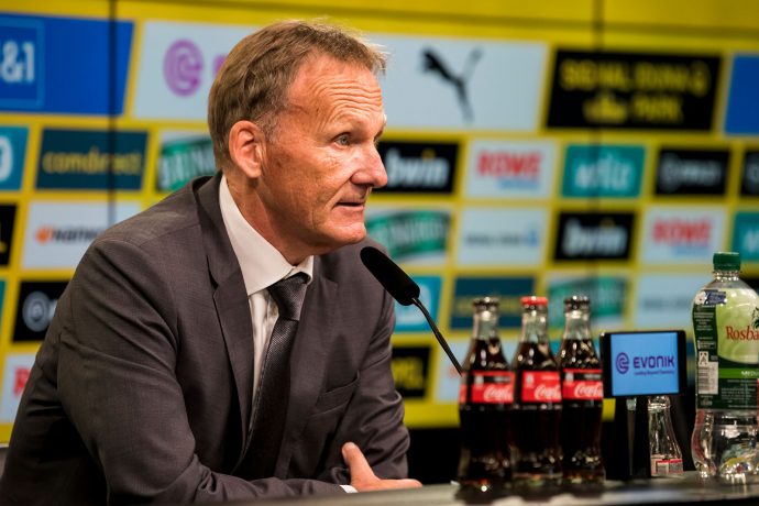 Borussia Dortmund CEO Hans-Joachim Watzke during a press conference. (Photo © Borussia Dortmund GmbH & Co. KGaA)