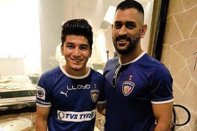 Indian National Cricket captain Mahendra Singh Dhoni (right) with Indian national team midfielder Anirudh Thapa. (Photo courtesy: Anirudh Thapa)
