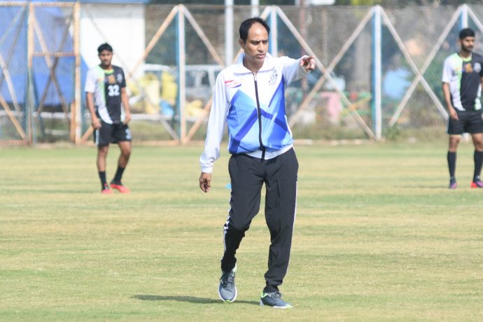 Mohammedan Sporting Club Technical Director Sankarlal Chakraborty during a training session. (Photo courtesy: AIFF Media)