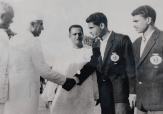 Ahmed Hussain (second from right) with former Prime Minister Jawaharlal Nehru before leaving for Malaysia for Merdeka Tournament in 1959. (Photo courtesy: AIFF Media)