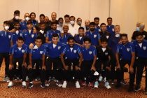 The Indian national team with the dignitaries of the Government of West Bengal, the All India Football Federation (AIFF) and the Indian Football Association (IFA). (Photo courtesy: AIFF Media)