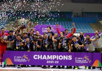Delhi FC players and officials celebrate their maidan Hero Futsal Club Championship title. (Photo courtesy: AIFF Media)