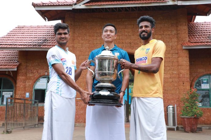 West Bengal captain Monotosh Chakladar, former Indian international Gouramangi Moirangthem Singh and Kerala captain Jijo Joseph present the Santosh Trophy winner's trophy. (Photo courtesy: AIF Media)